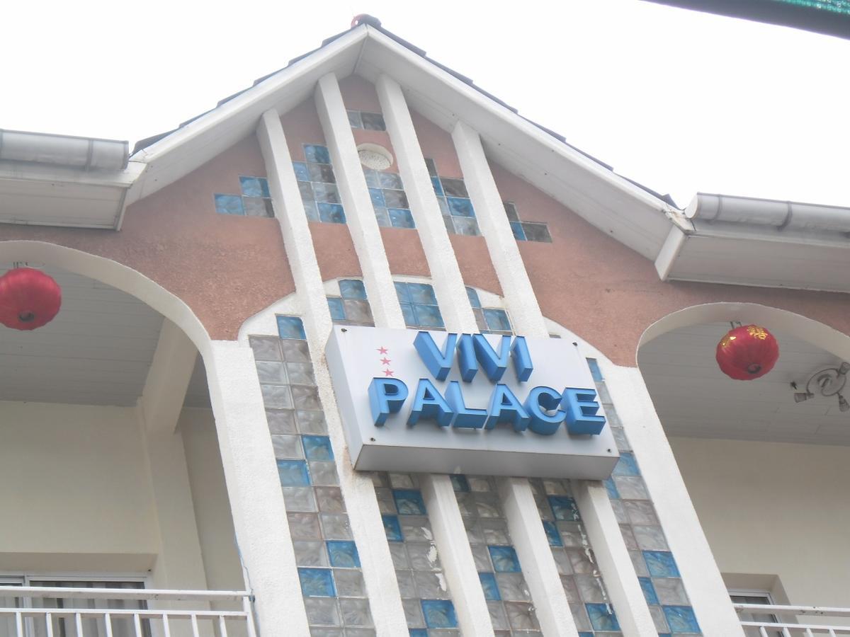 Hotel Vivi Palace Matadi Exteriör bild