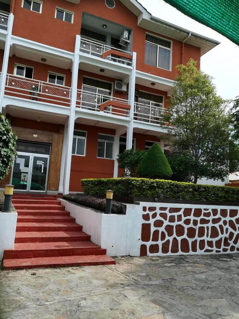 Hotel Vivi Palace Matadi Exteriör bild