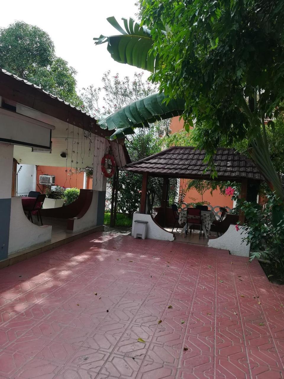 Hotel Vivi Palace Matadi Exteriör bild